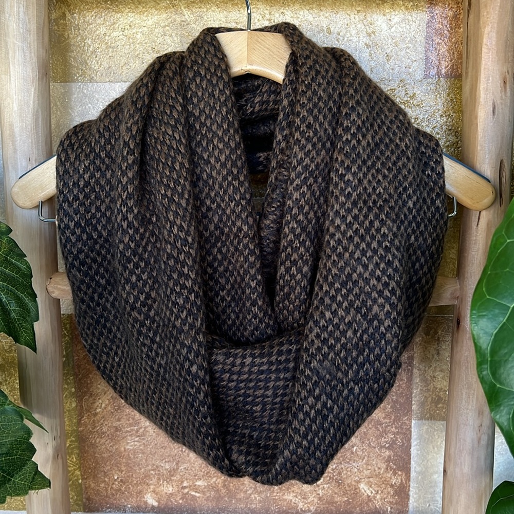 Wooden Ships Women’s Dylan Eternity Scarf — Warm Brown/Black Infinity Knit Scarf